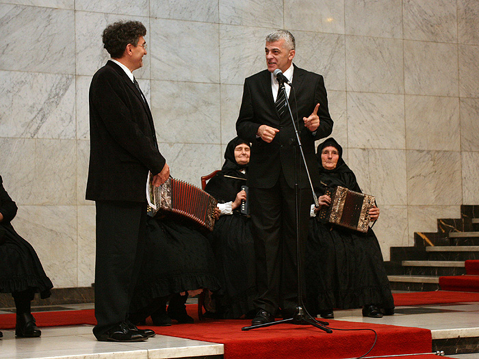 01122011_Djuric_izlozba_Benka%20ms