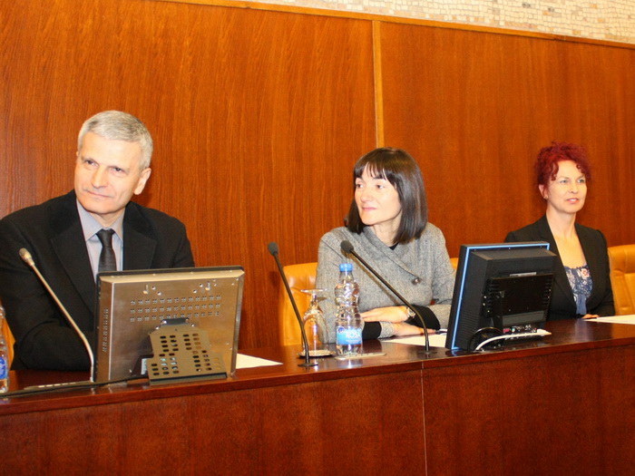 03122010_akademija_ms
