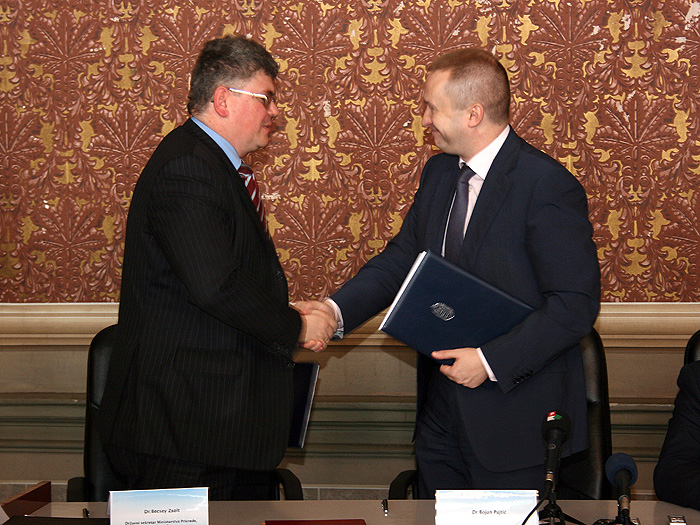 04032011_Pajtic_Becej_ugovor%20ms