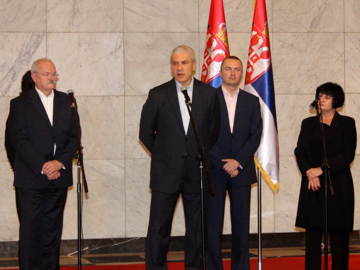 04122009_koktel_ms