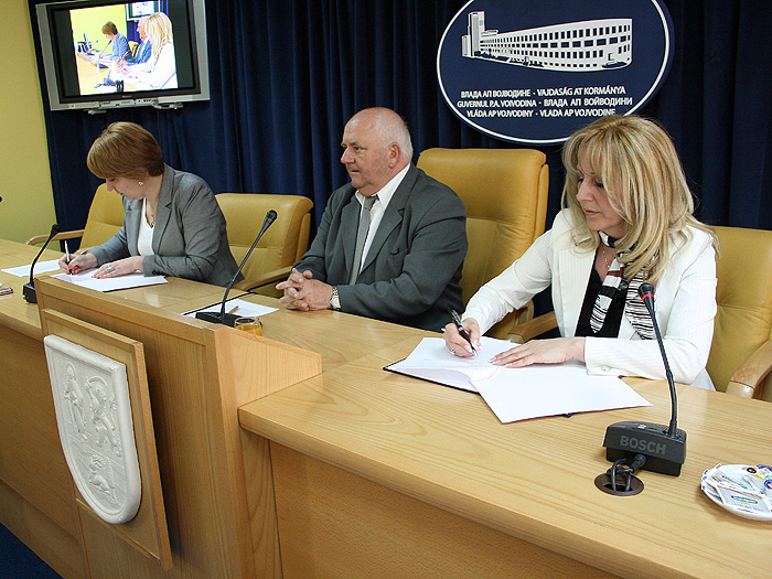 05052011_pres_ekoligija_ugovori%20ms