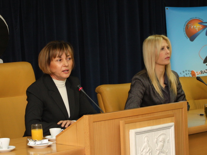 07122009_press_raskrsce_ms