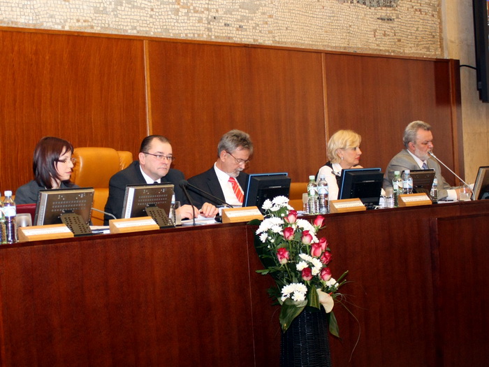 07122011_sednica_ms