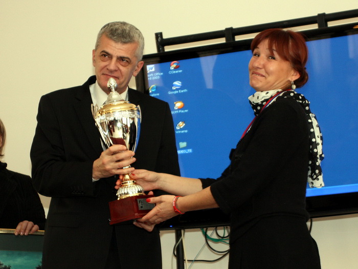 08122011_nagrade_ms