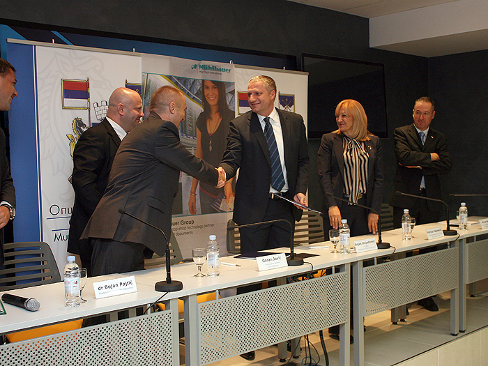 09092011_Pajtic_ugovor_S_Pazova%20ms