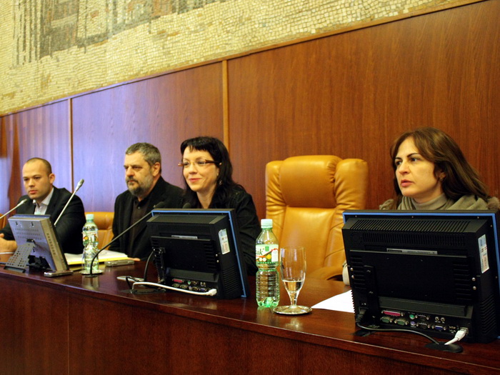 10122010_studenti_ms