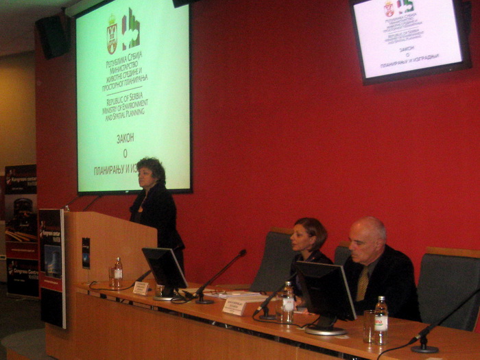 12112009_tribina_ms