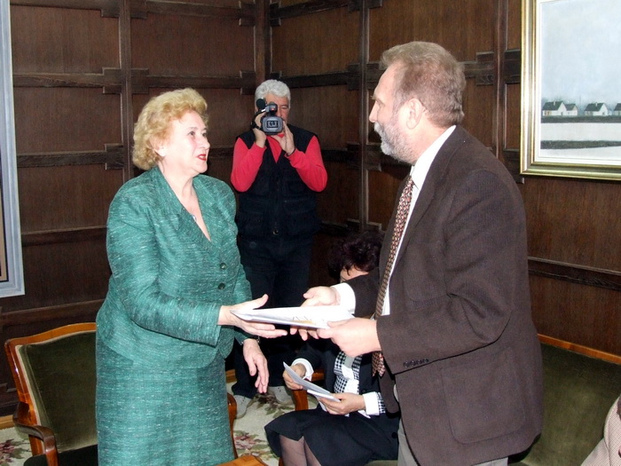12122011_ugovori_ms