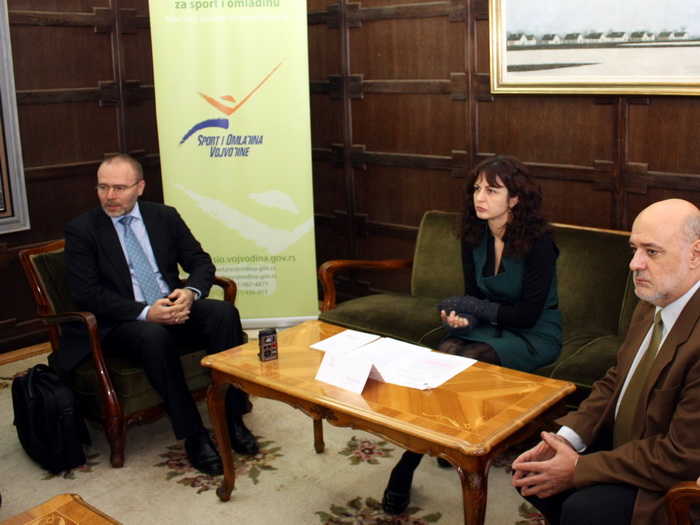 13122011_ucenici_ms