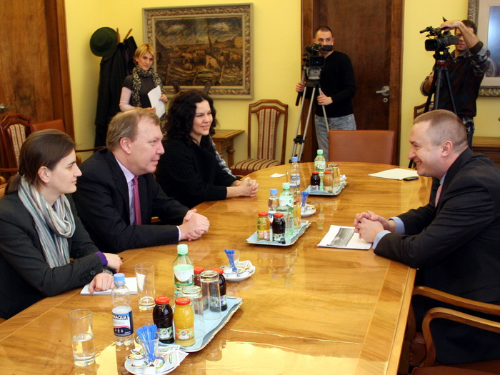 14022011_prijem_ameri_ms