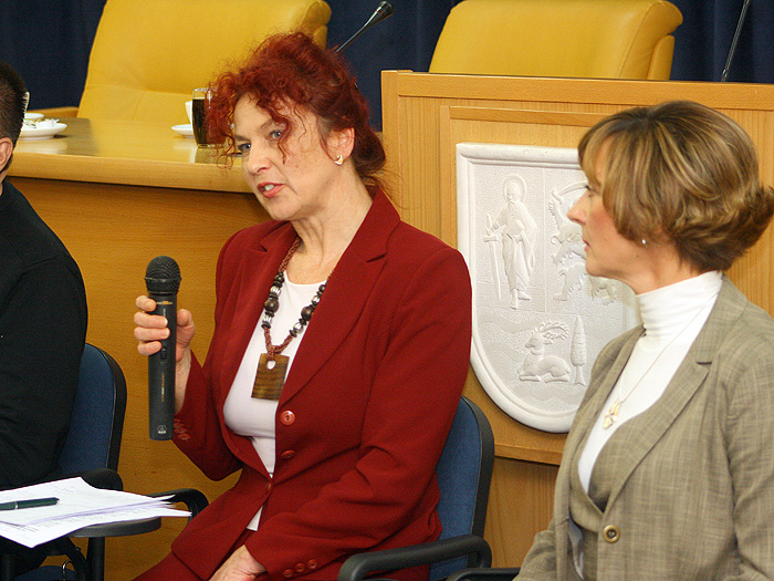 14102010_Tomanova_Makanova_Ziveti_uspravno%20ms
