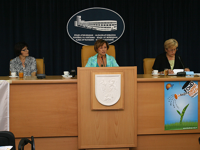 15092011_Pres_fond_mirno_more%20ms