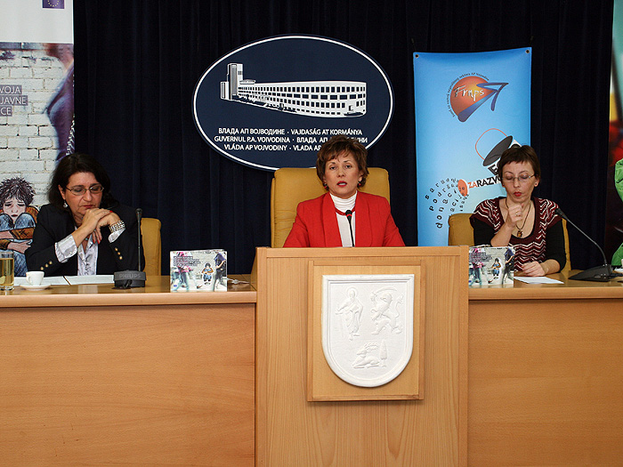 15112011_segedinski_pres%20ms