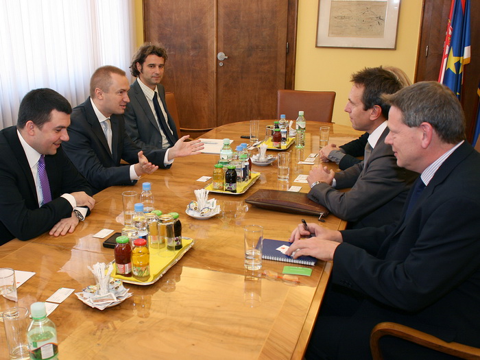 17112011_privrednici_ms