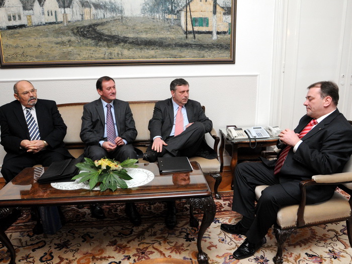 18032009_egeresi_delegacija_ms