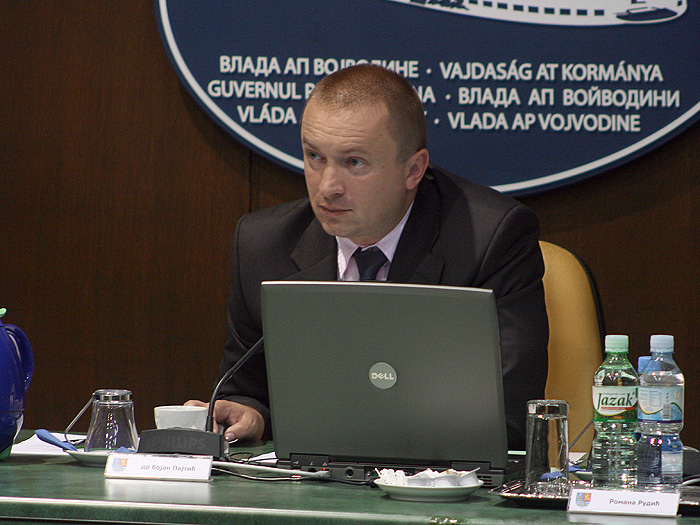 20052011_sednica_vlade%20ms