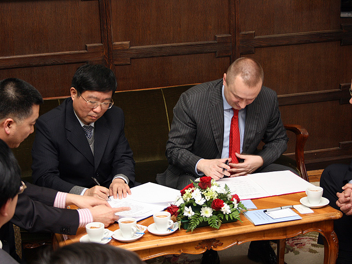 21032011_Pajtic_delegacija_Henan%20ms