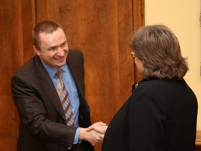 23032010_ambasador_ms