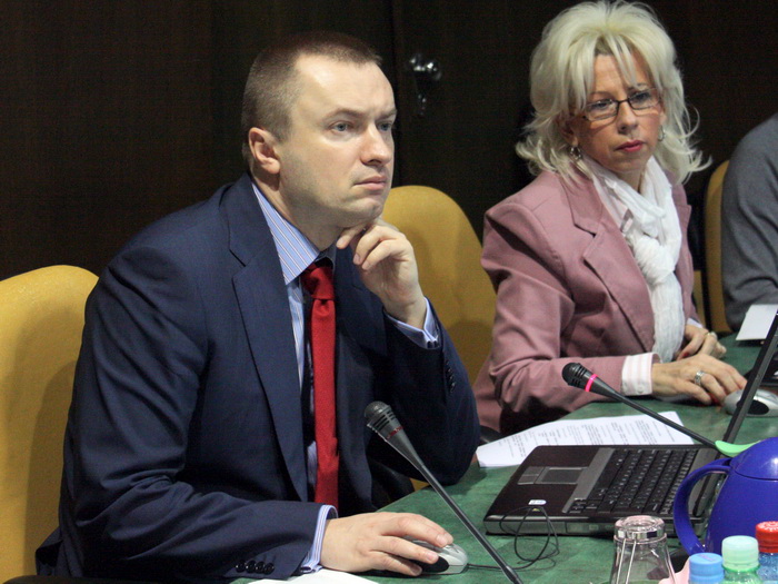 24022010_Vlada_ms