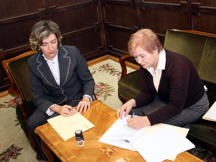 24112009_ugovori_ms