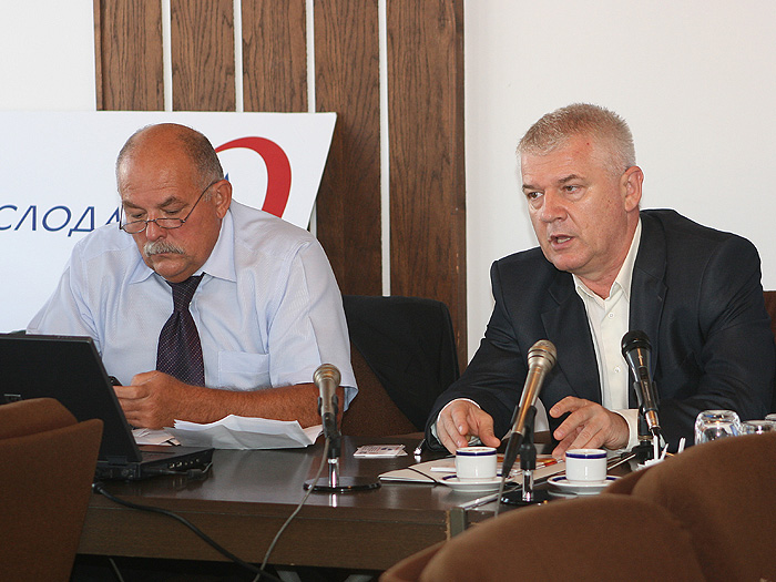 26092011_Vasin_sindikati%20ms