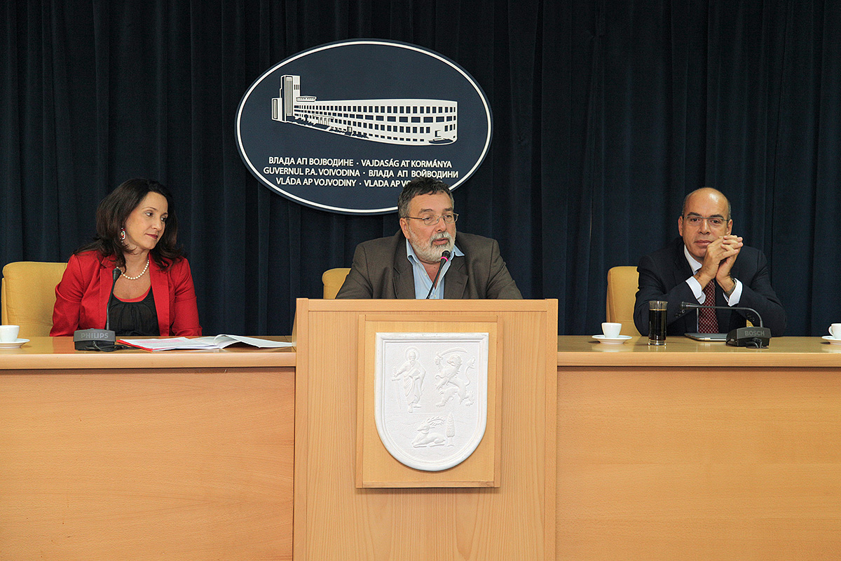 19092013_Grujic_pres Sl01