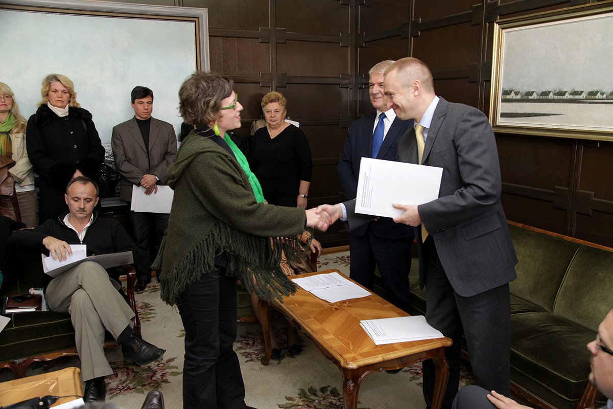 06112013_Pajtic_Vasin_ugovori 01