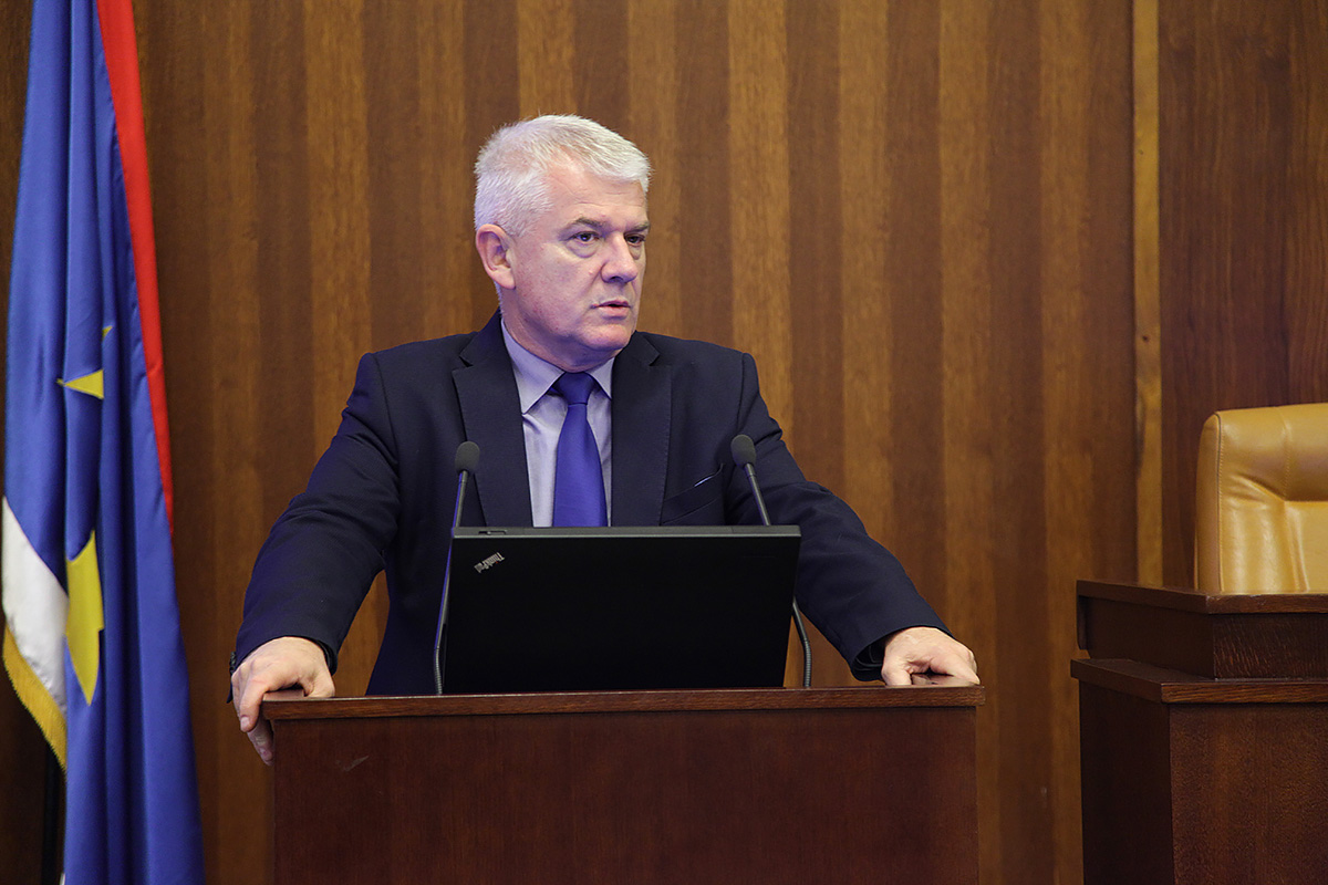18112013_Vasin_tribina 01
