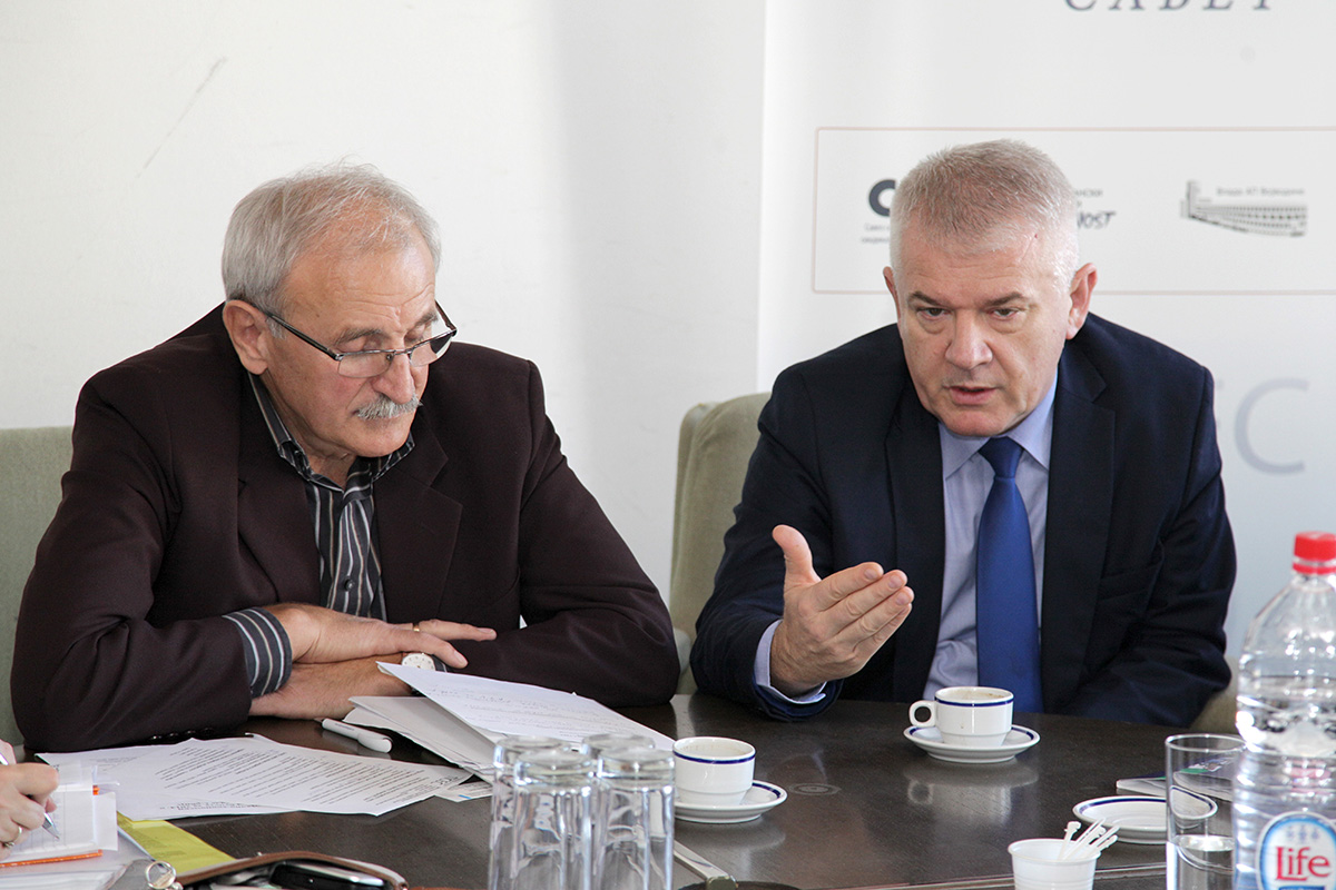 24122013_Vasin_socEkonomski 01