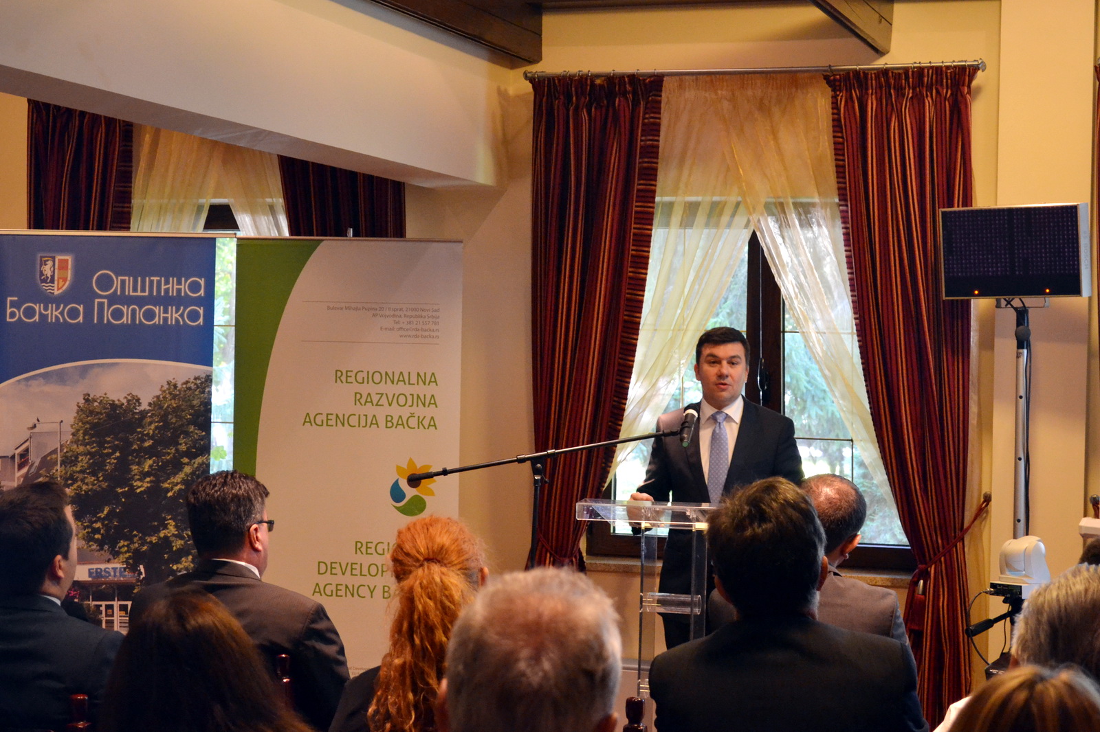 24092014 Bugarski Forum 01