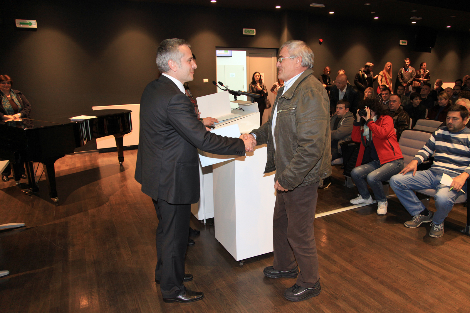 10112015_Bogaroski_ugovori 05