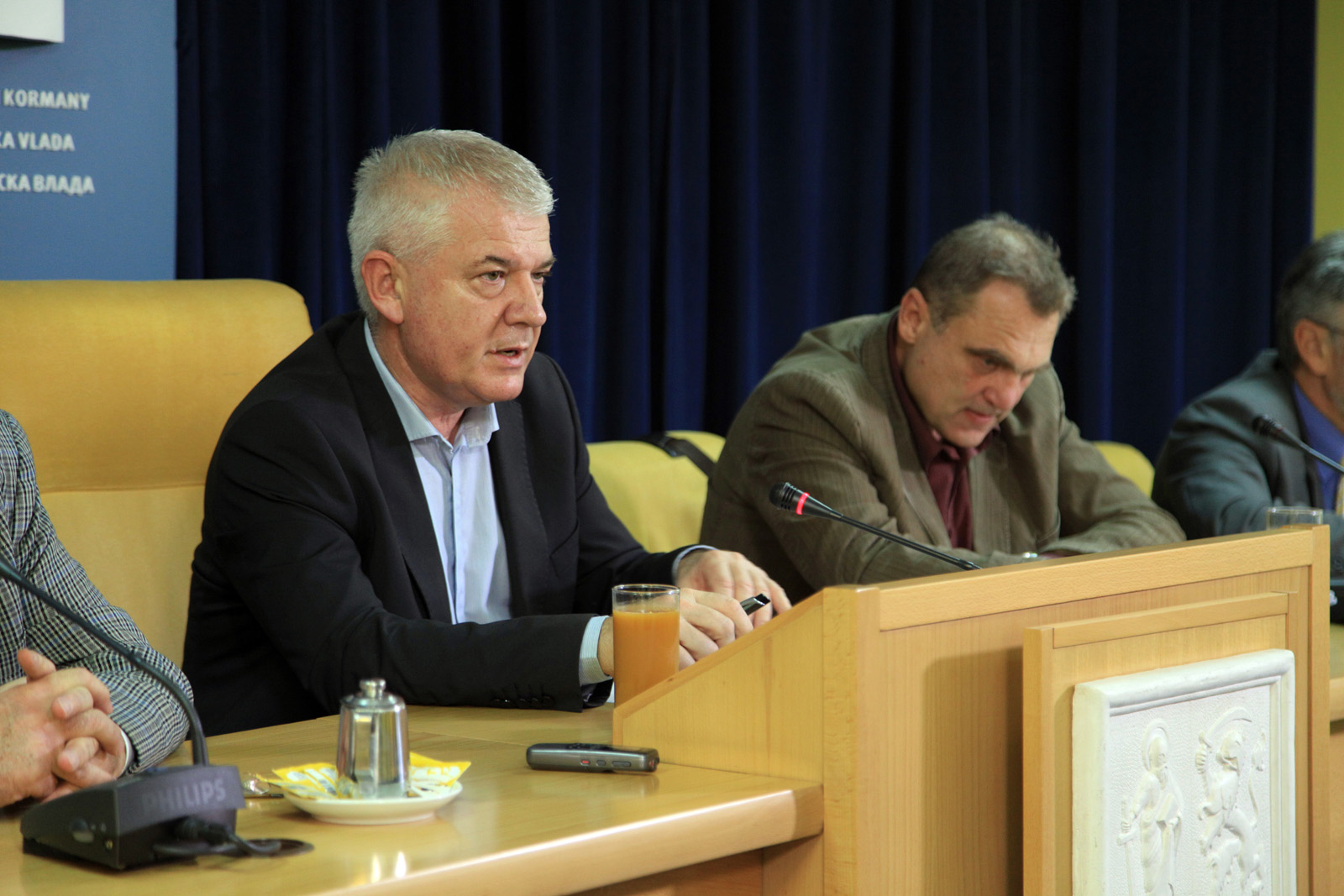 12112015_Vasin_pres 01