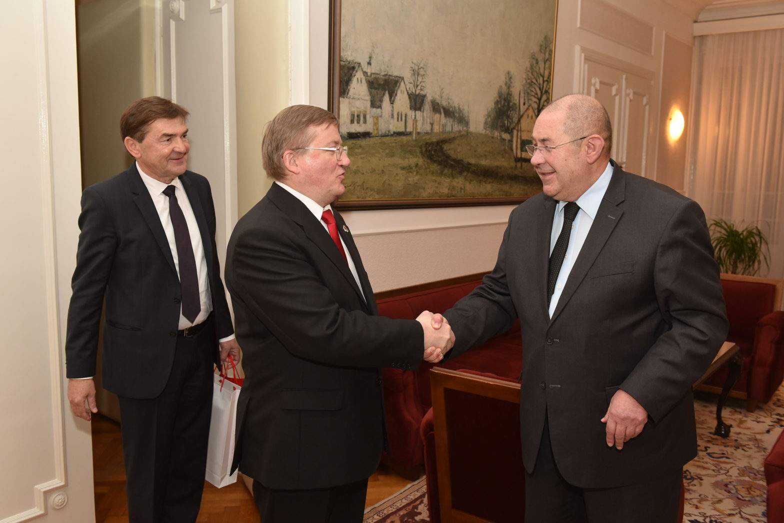 25112016_Ambsador