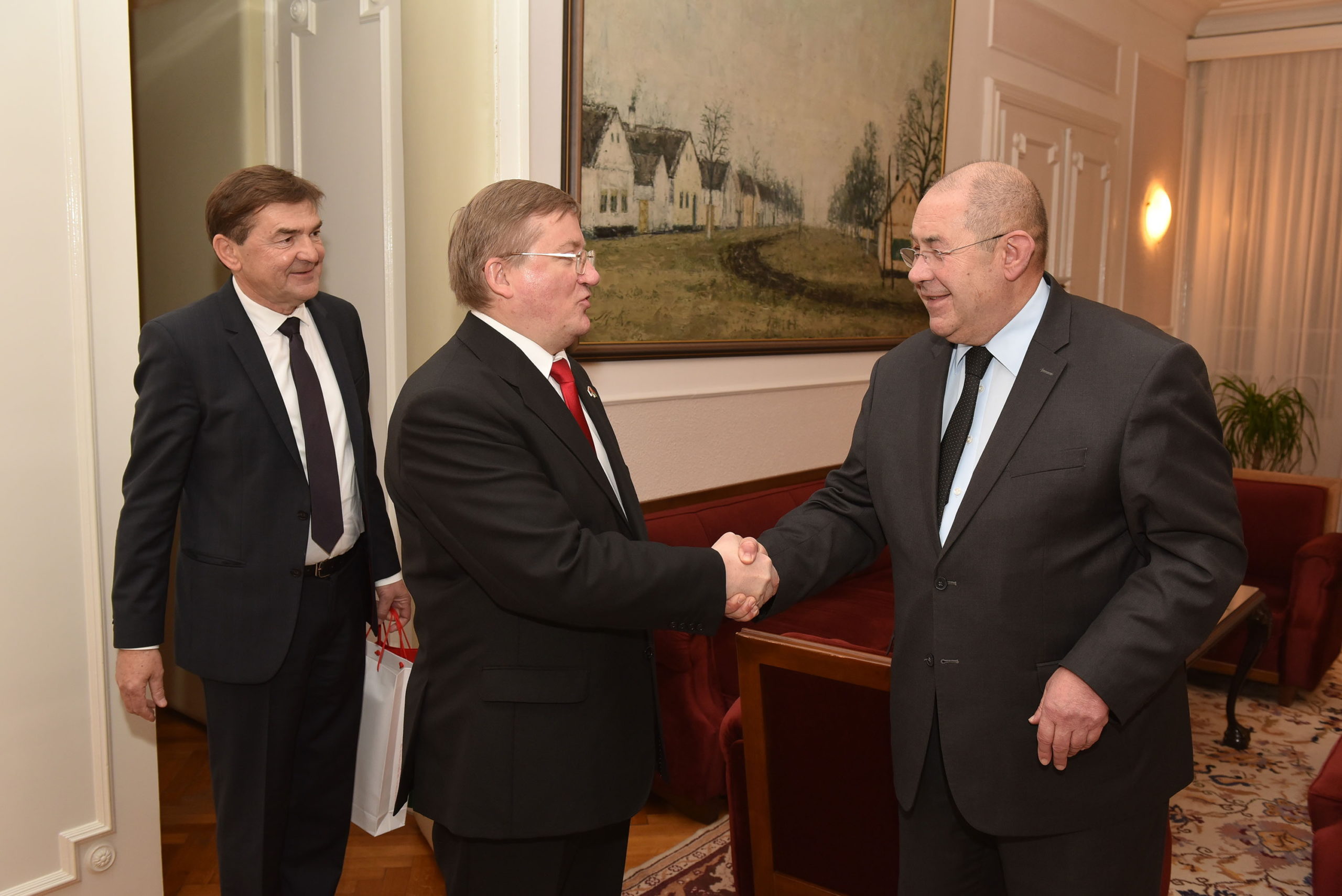 Председник Пастор примио амбасадора Републике Белорусије