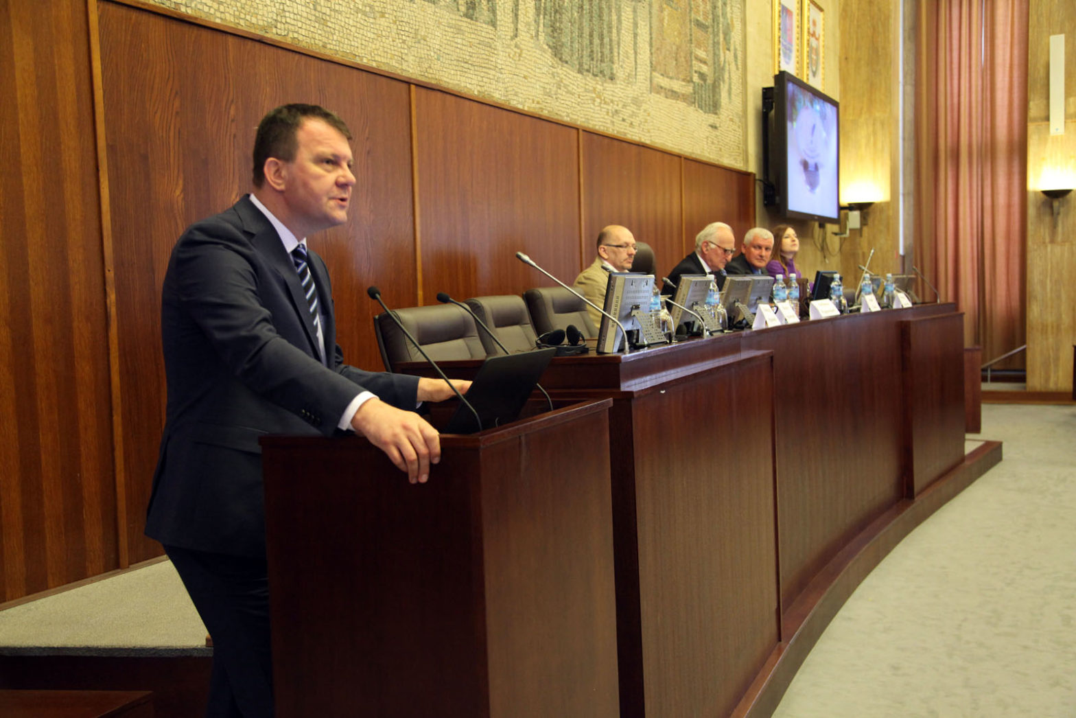 25052017_Mirovic_metal_klaster 02