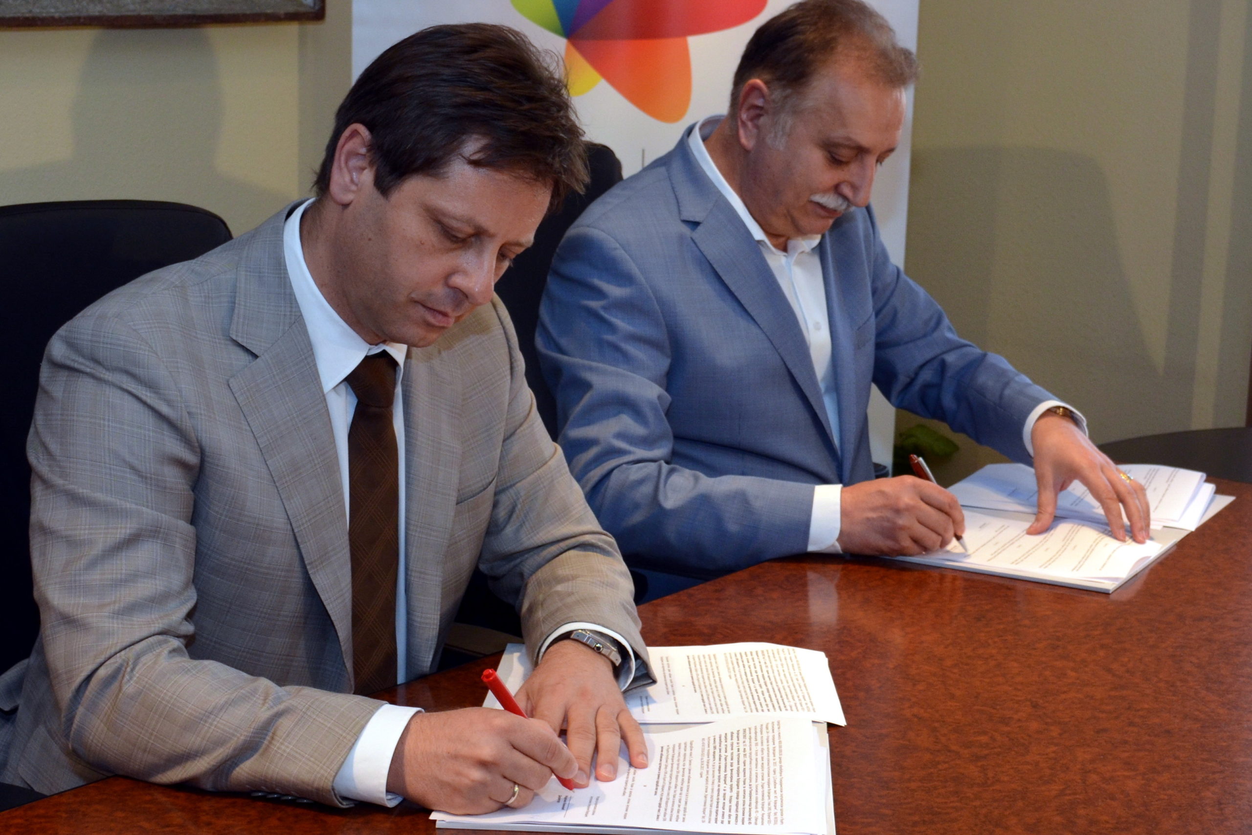 Потписан уговор о преносу средстава за изградњу зграде Радио-телевизије Војводине