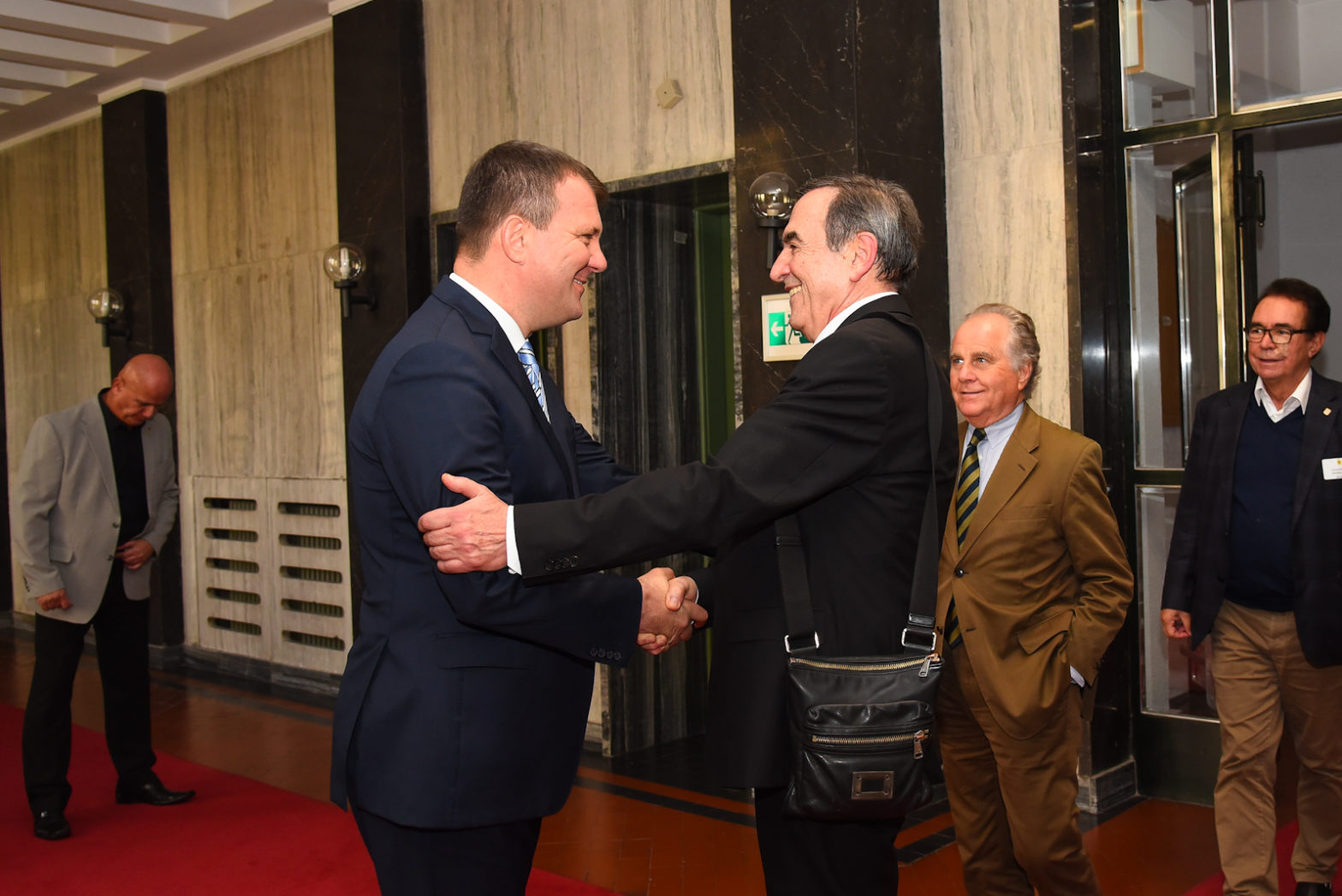 Predsednik Mirović primio delegaciju konzularnog kora Baden-Virtemberga (2)