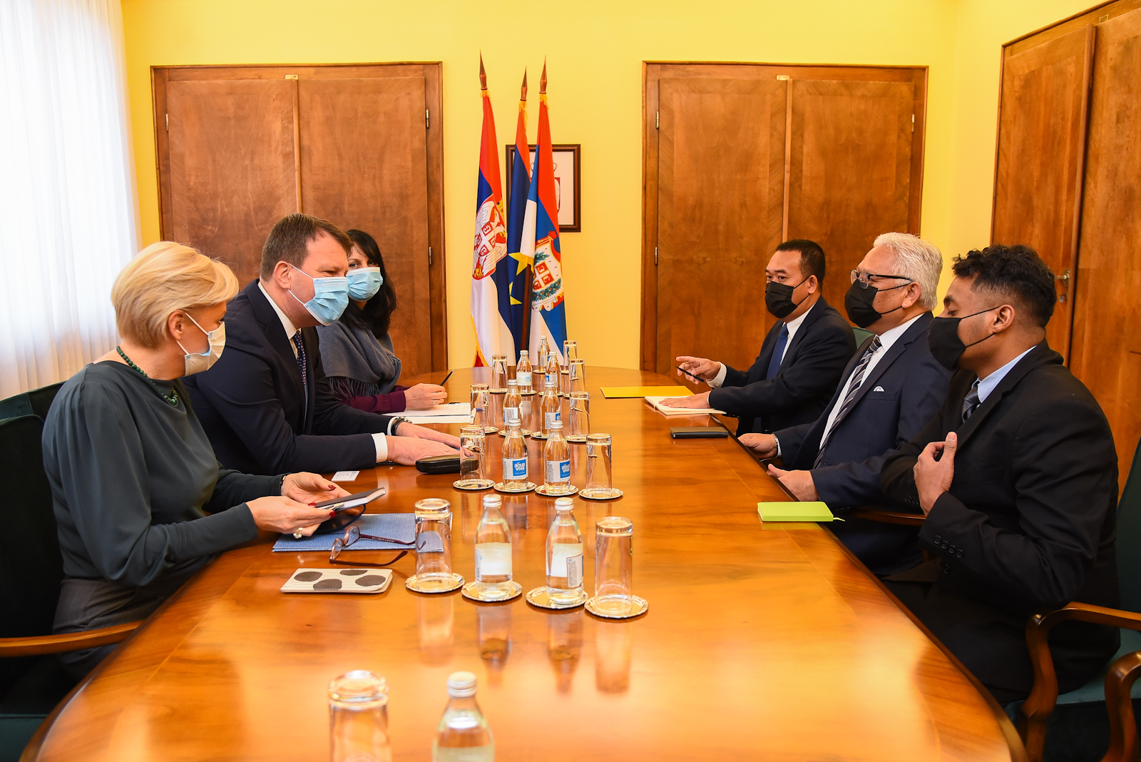 Mirovic i ambasador (9)