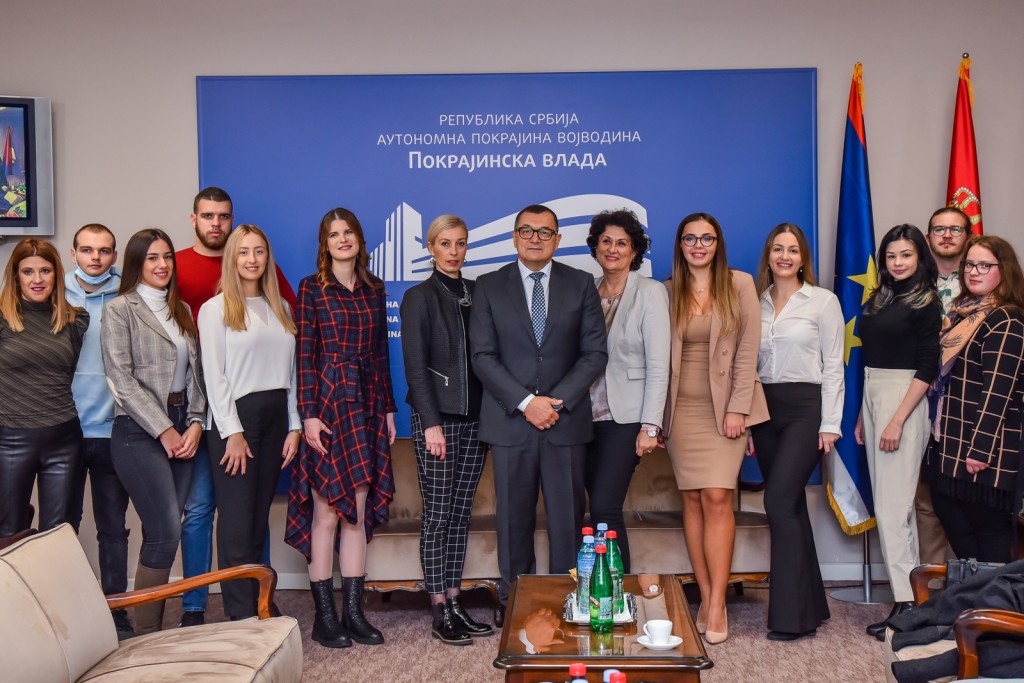 Додељена средства даровитим студентима