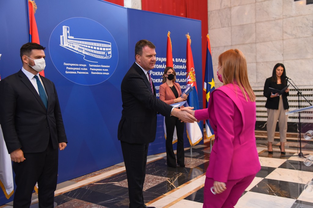 Мировић: За набавку нове опреме привредницима 263,3 милиона динара