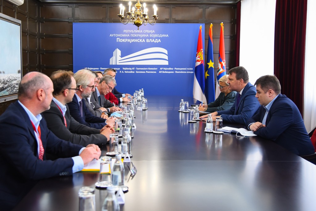 Мировић и привредна делегација Корушке о економској сарадњи