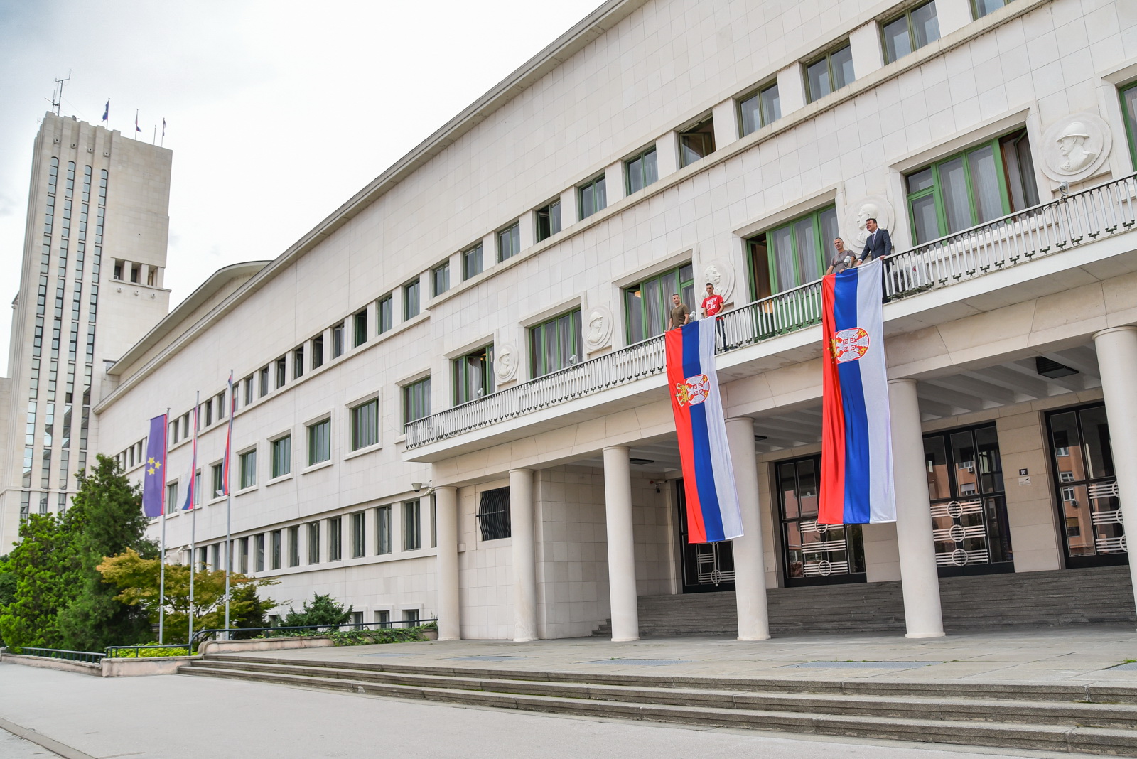 Мировић честитао Дан српског јединства, слободе и националне заставе