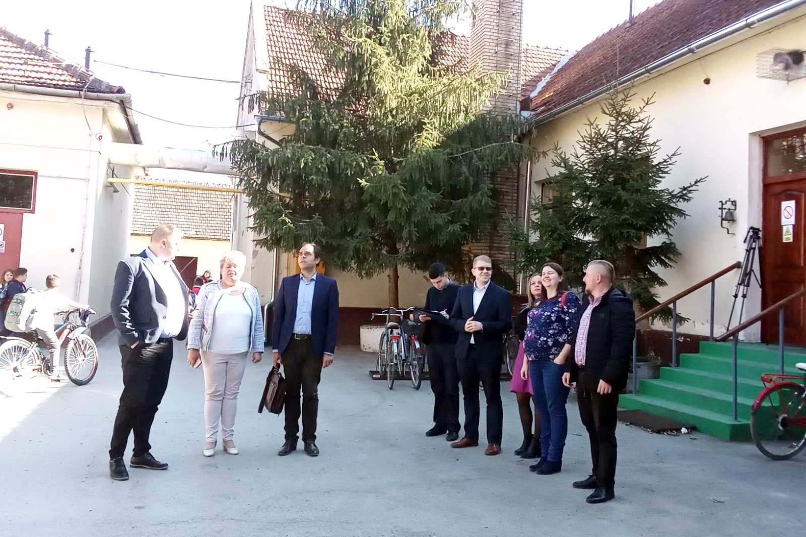 Покренута акција „Посете школама 2022”