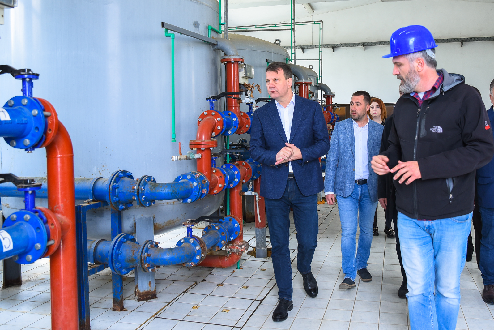 Мировић обишао градилиште постројења за производњу пијаће воде у Оџацима