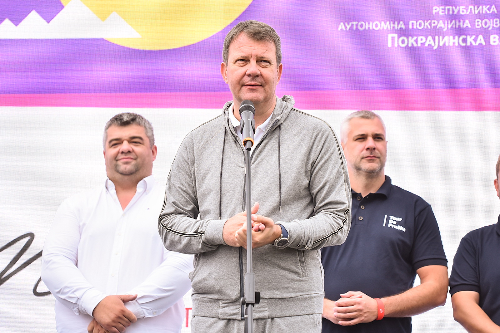 Мировић означио почетак бициклистичке трке у оквиру манифестације „Tour de Fruška“