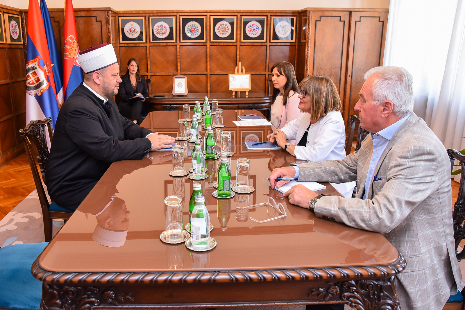 Председница Маја Гојковић разговарала са муфтијом србијанским и војвођанским Мухамедом Зиљкићем