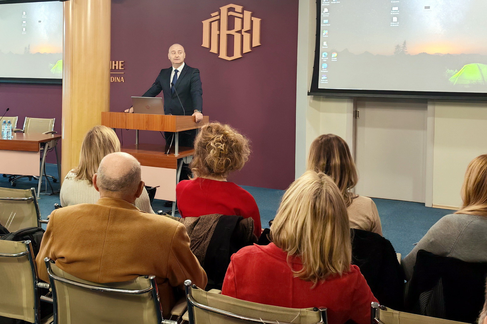 Иванишевић на конференцији о примени вештачке интелигенције у креативним индустријама